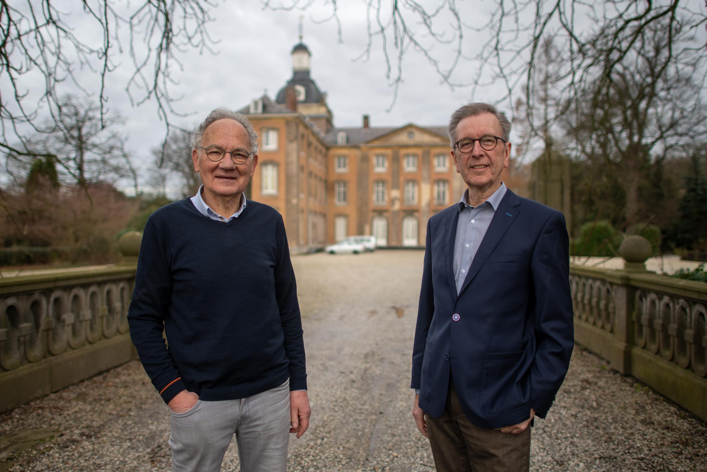 Boek over kastelen in Beekdaelen moet belangstelling voor erfgoed aanwakkeren: ‘Fotoboek om door tij